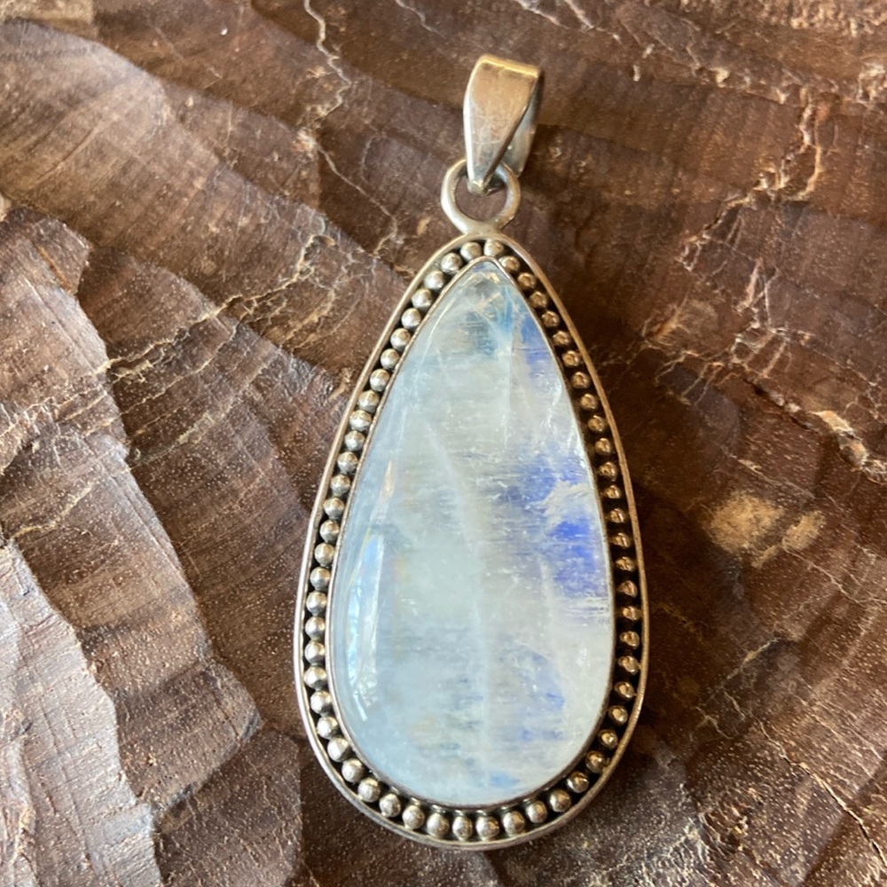 Beautiful quartz pendant